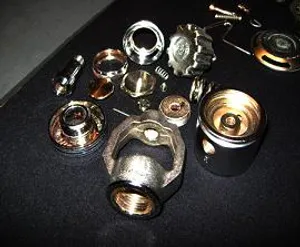 Rensede og tørrede dele klar til inspektion